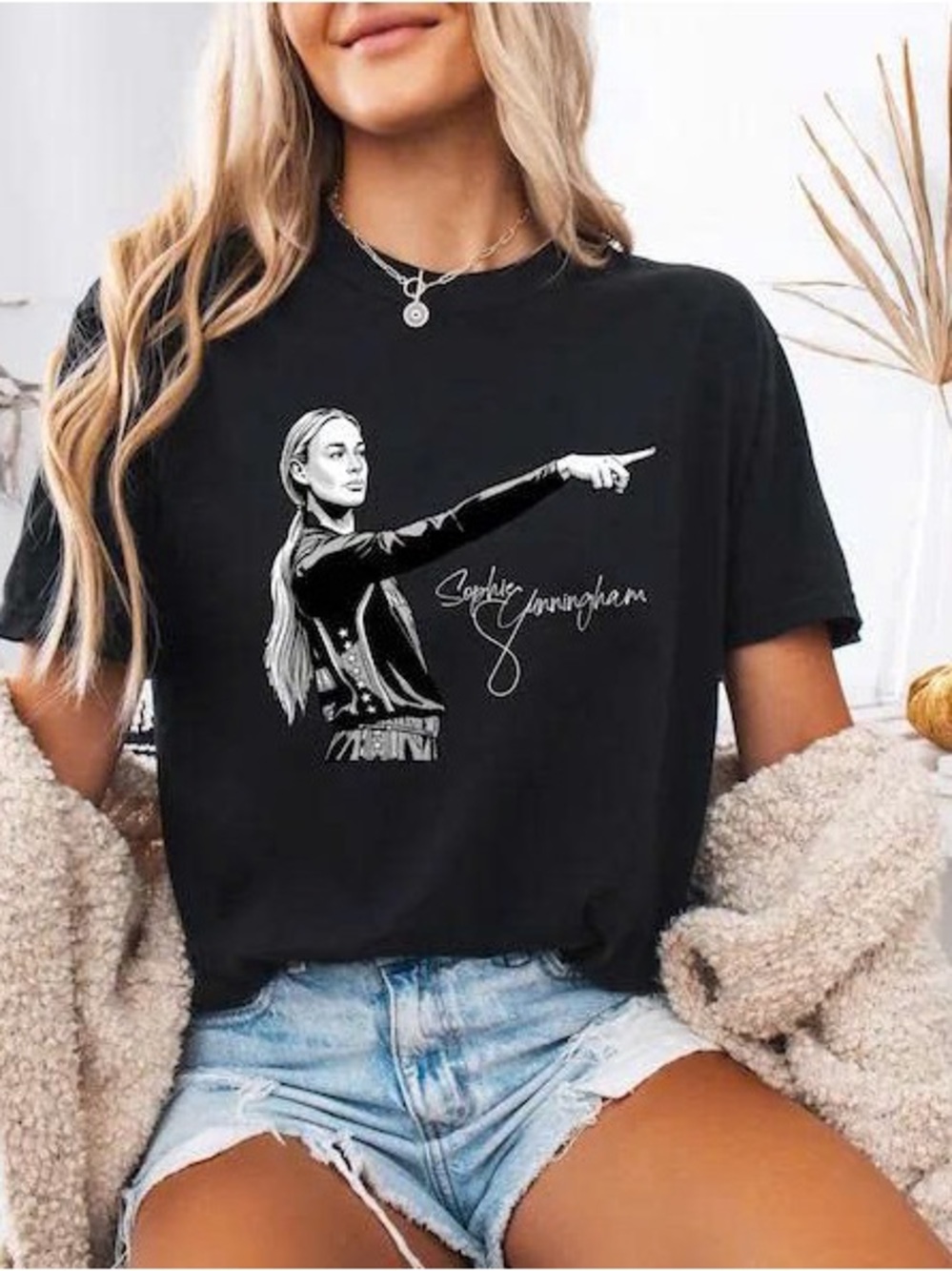 Black Graphic Sophie Cunningham Short Sleeve Tee